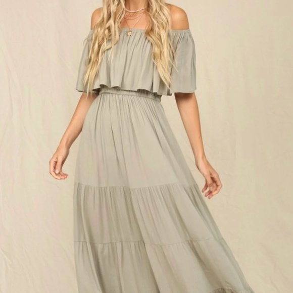 Stilletto's Women's Green Off Shoulder Strapless Ruffled Maxi Dress Size XL‎ NWT - Picture 1 of 6